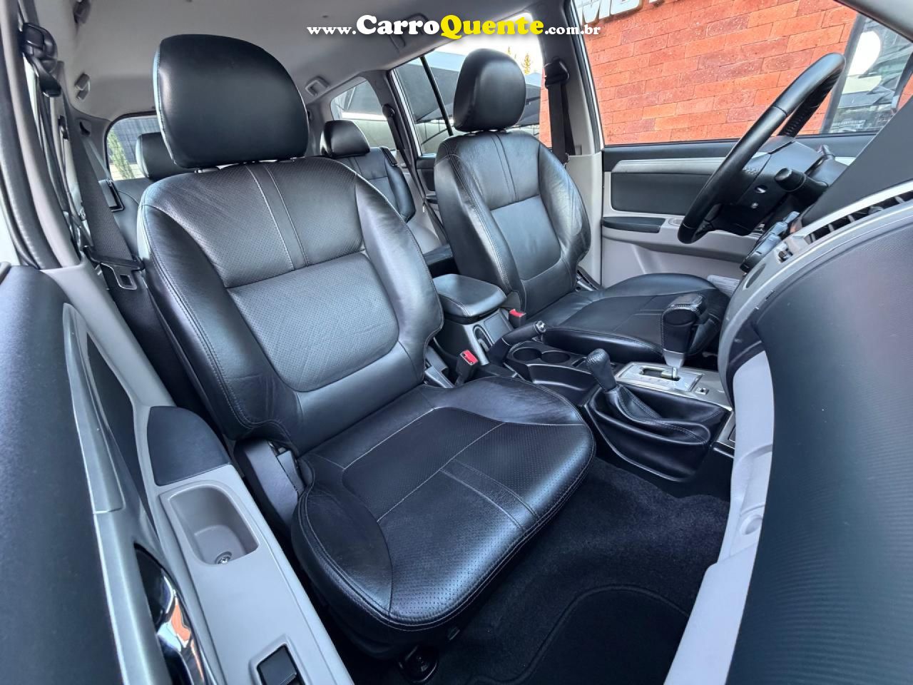 MITSUBISHI   PAJERO HPE 3.5 4X4 FLEX 5P AUT.   BRANCO 2017 3.5 FLEX - Loja