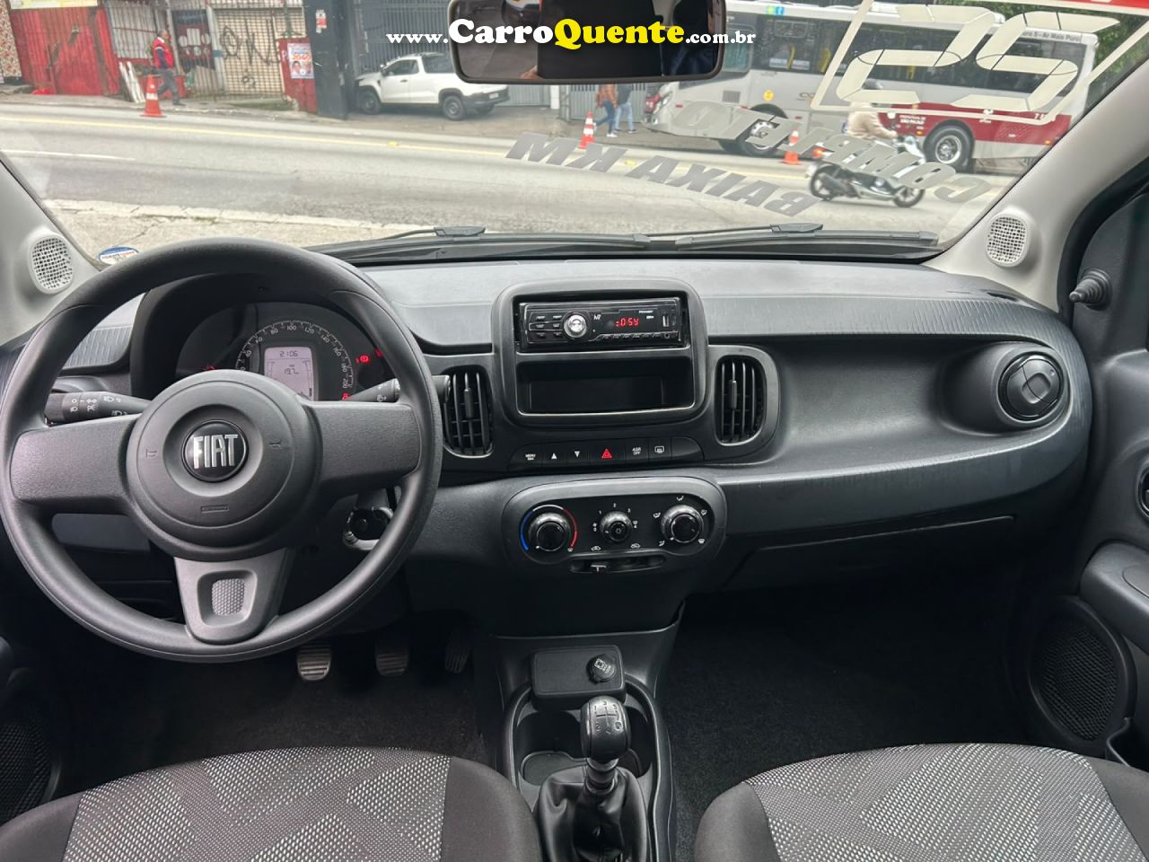 FIAT   MOBI LIKE 1.0 FIRE FLEX 5P.   CINZA 2025 1.0 FLEX - Loja