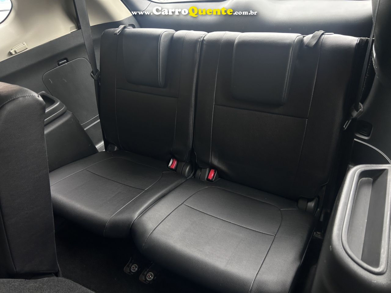 MITSUBISHI   OUTLANDER COMFORT 2.0 16V AUT.   PRATA 2018 2.0 GASOLINA - Loja