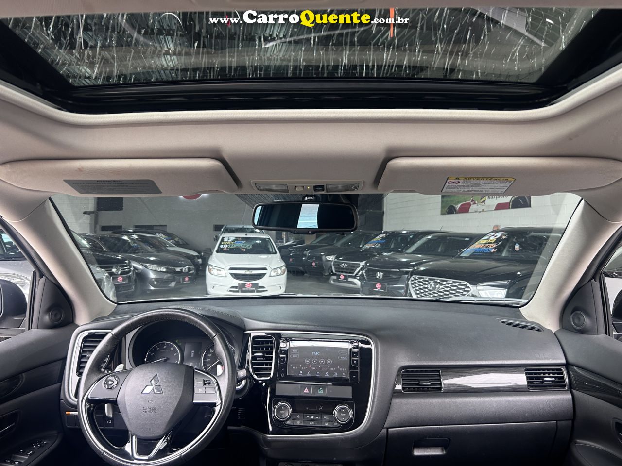 MITSUBISHI   OUTLANDER COMFORT 2.0 16V AUT.   PRATA 2018 2.0 GASOLINA - Loja