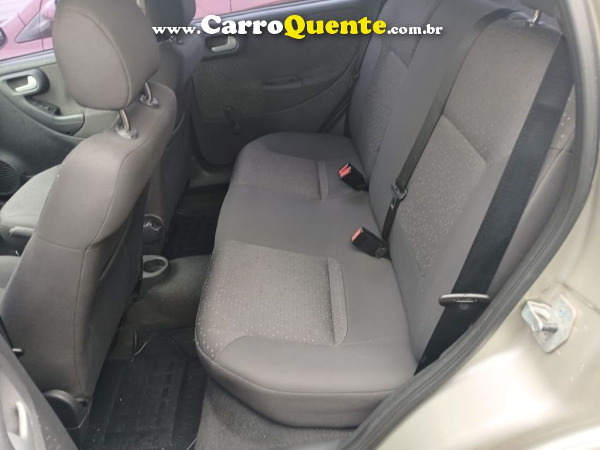 Chevrolet CORSA 1.4 MPFI PREMIUM 8V FLEX 4P MANUAL - Loja