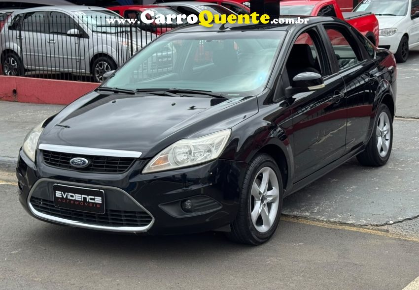 Ford FOCUS 2.0 FC 16V FLEX 4P AUTOMÁTICO - Loja