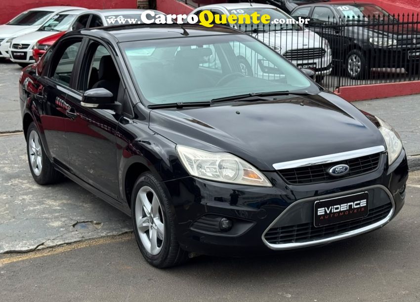Ford FOCUS 2.0 FC 16V FLEX 4P AUTOMÁTICO - Loja