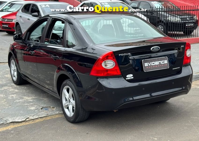 Ford FOCUS 2.0 FC 16V FLEX 4P AUTOMÁTICO - Loja
