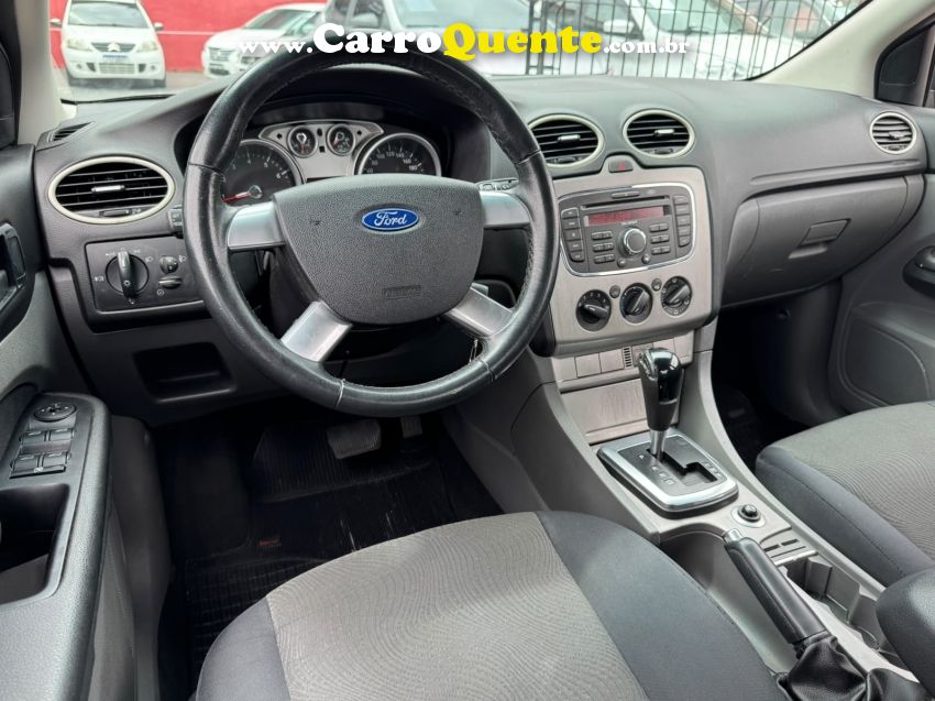 Ford FOCUS 2.0 FC 16V FLEX 4P AUTOMÁTICO - Loja