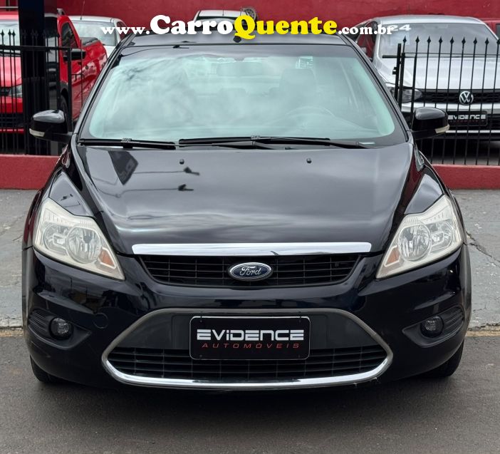 Ford FOCUS 2.0 FC 16V FLEX 4P AUTOMÁTICO - Loja