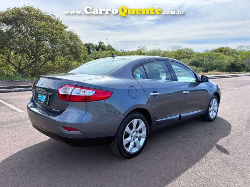 Renault FLUENCE 2.0 PRIVILÉGE 16V FLEX 4P AUTOMÁTICO - Loja