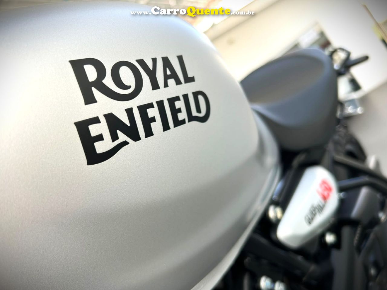 ROYAL ENFIELD – GUERRILLA 450 2026  Gasolina Manual - Loja