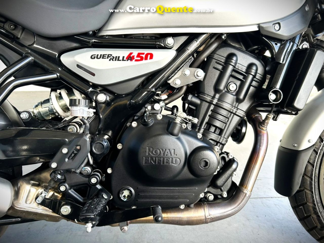 ROYAL ENFIELD – GUERRILLA 450 2026  Gasolina Manual - Loja