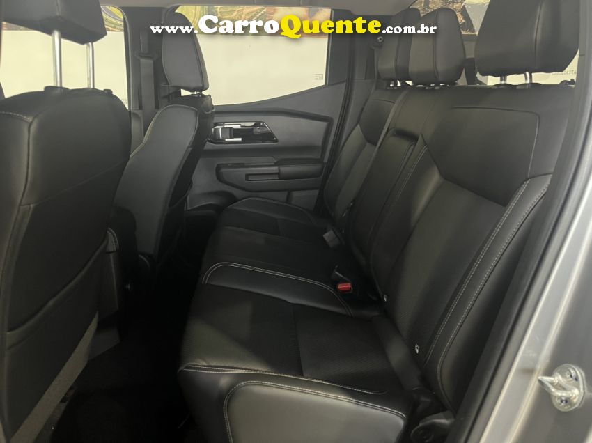 Mitsubishi TRITON 2.4 BITURBO DIESEL CD HPE-S 4X4 AUTOMÁTICO - Loja