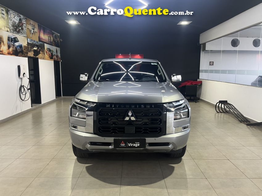 Mitsubishi TRITON 2.4 BITURBO DIESEL CD HPE-S 4X4 AUTOMÁTICO - Loja