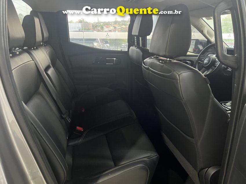Mitsubishi TRITON 2.4 BITURBO DIESEL CD HPE-S 4X4 AUTOMÁTICO - Loja