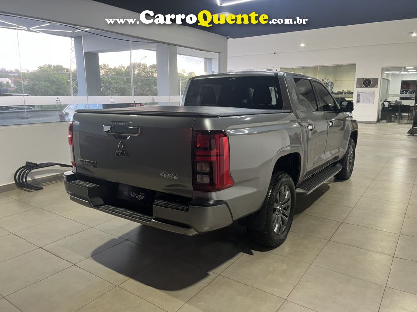 Mitsubishi TRITON 2.4 BITURBO DIESEL CD HPE-S 4X4 AUTOMÁTICO - Loja