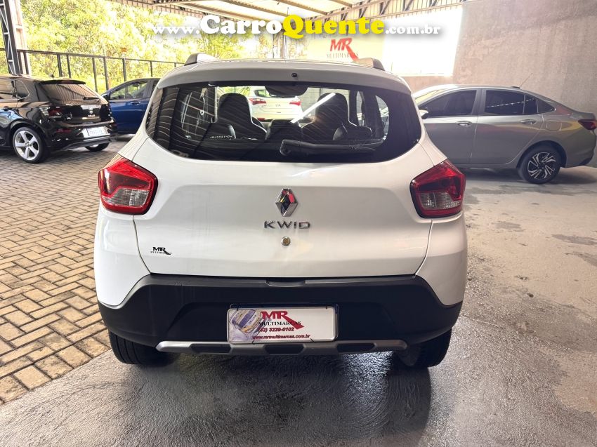 Renault KWID 1.0 12V SCE FLEX OUTSIDER MANUAL - Loja