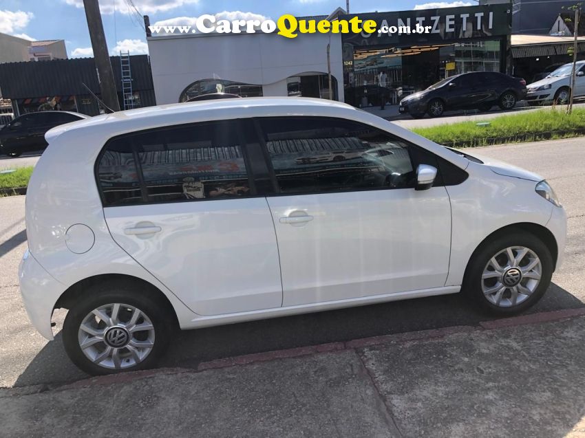 Volkswagen UP 1.0 MPI HIGH UP 12V FLEX 4P AUTOMATIZADO - Loja