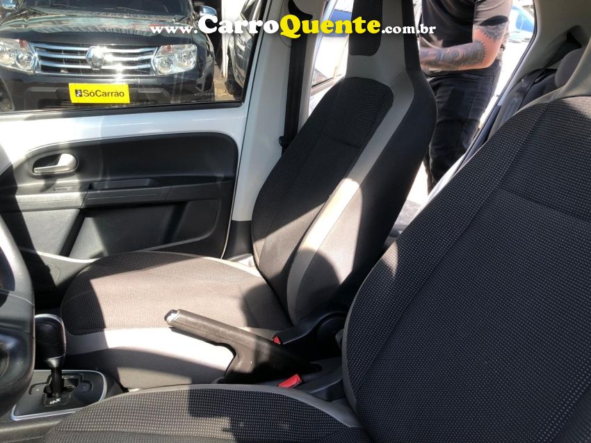 Volkswagen UP 1.0 MPI HIGH UP 12V FLEX 4P AUTOMATIZADO - Loja
