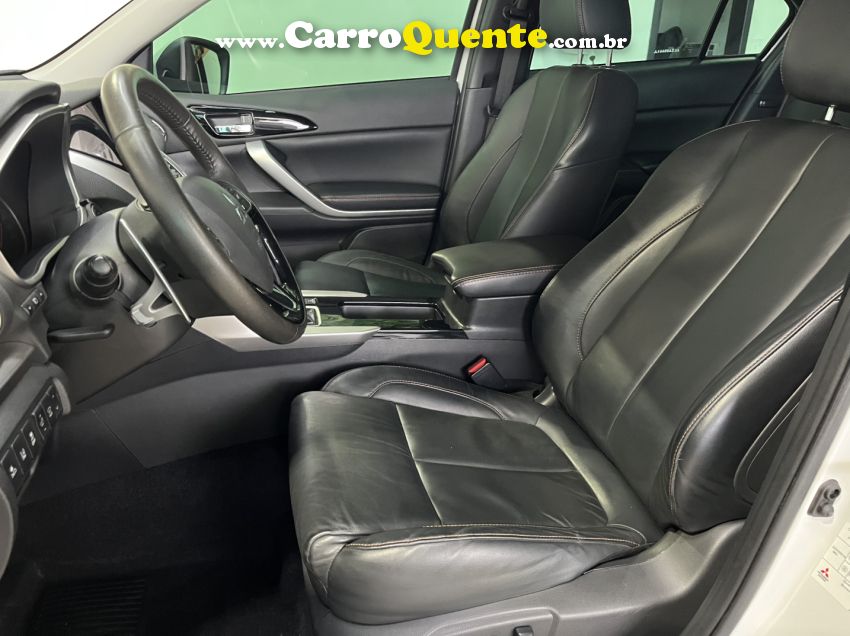 Mitsubishi ECLIPSE CROSS 1.5 MIVEC TURBO GASOLINA HPE-S CVT - Loja