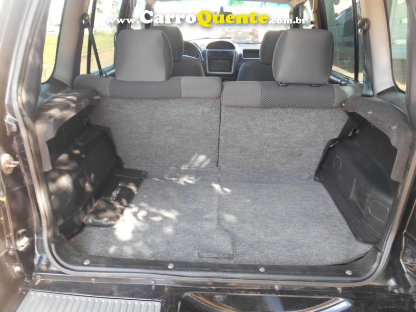 Mitsubishi PAJERO TR4 2.0 GLS 4X4 16V FLEX 4P MANUAL - Loja