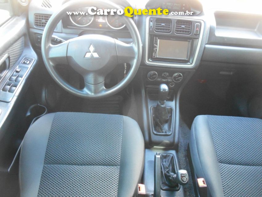 Mitsubishi PAJERO TR4 2.0 GLS 4X4 16V FLEX 4P MANUAL - Loja