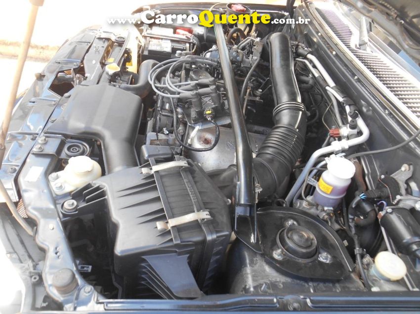 Mitsubishi PAJERO TR4 2.0 GLS 4X4 16V FLEX 4P MANUAL - Loja