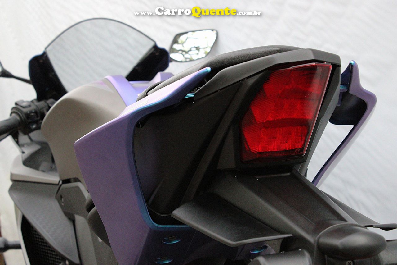YAMAHA YZF R15 2025 - Loja