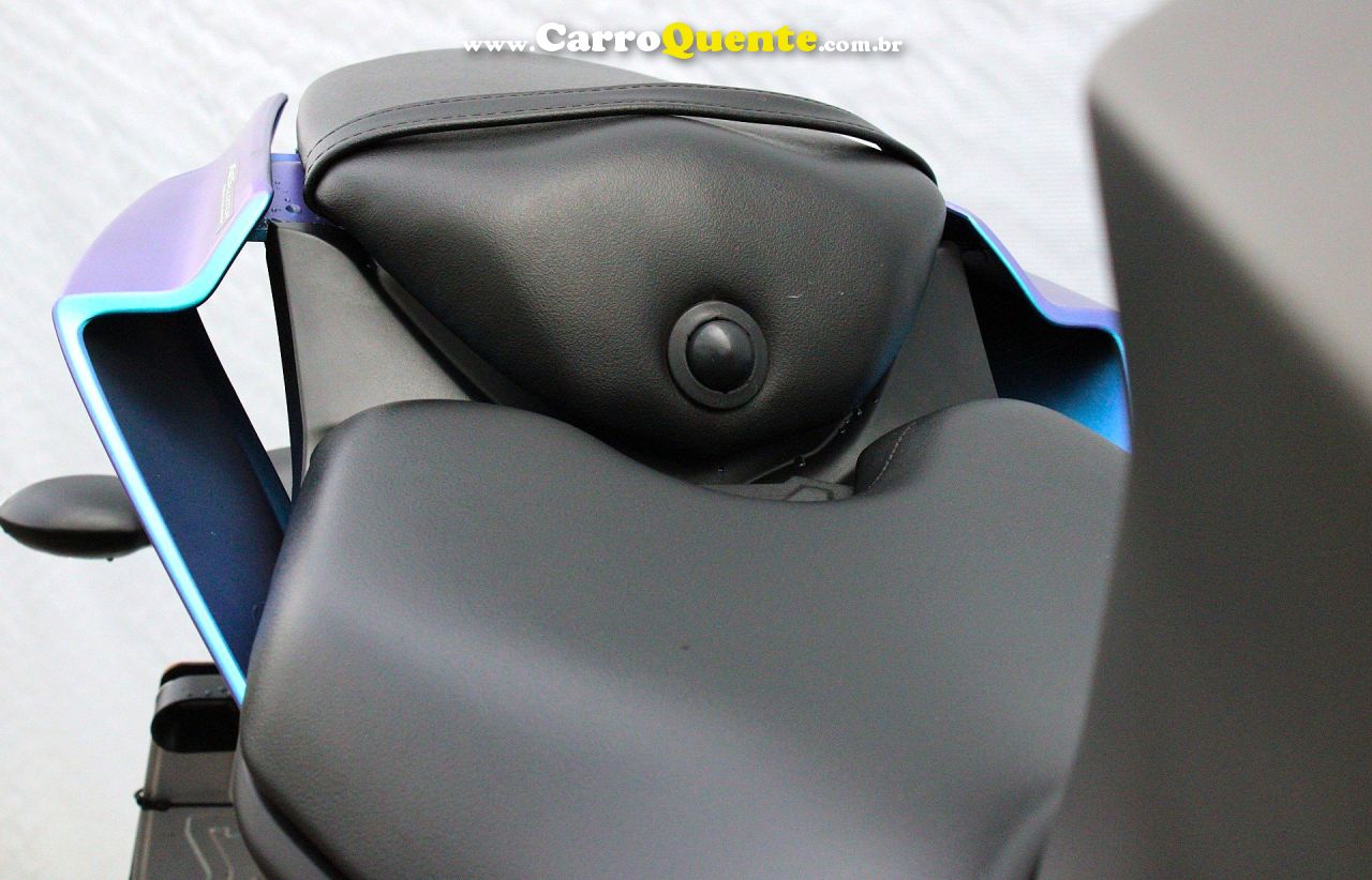 YAMAHA YZF R15 2025 - Loja