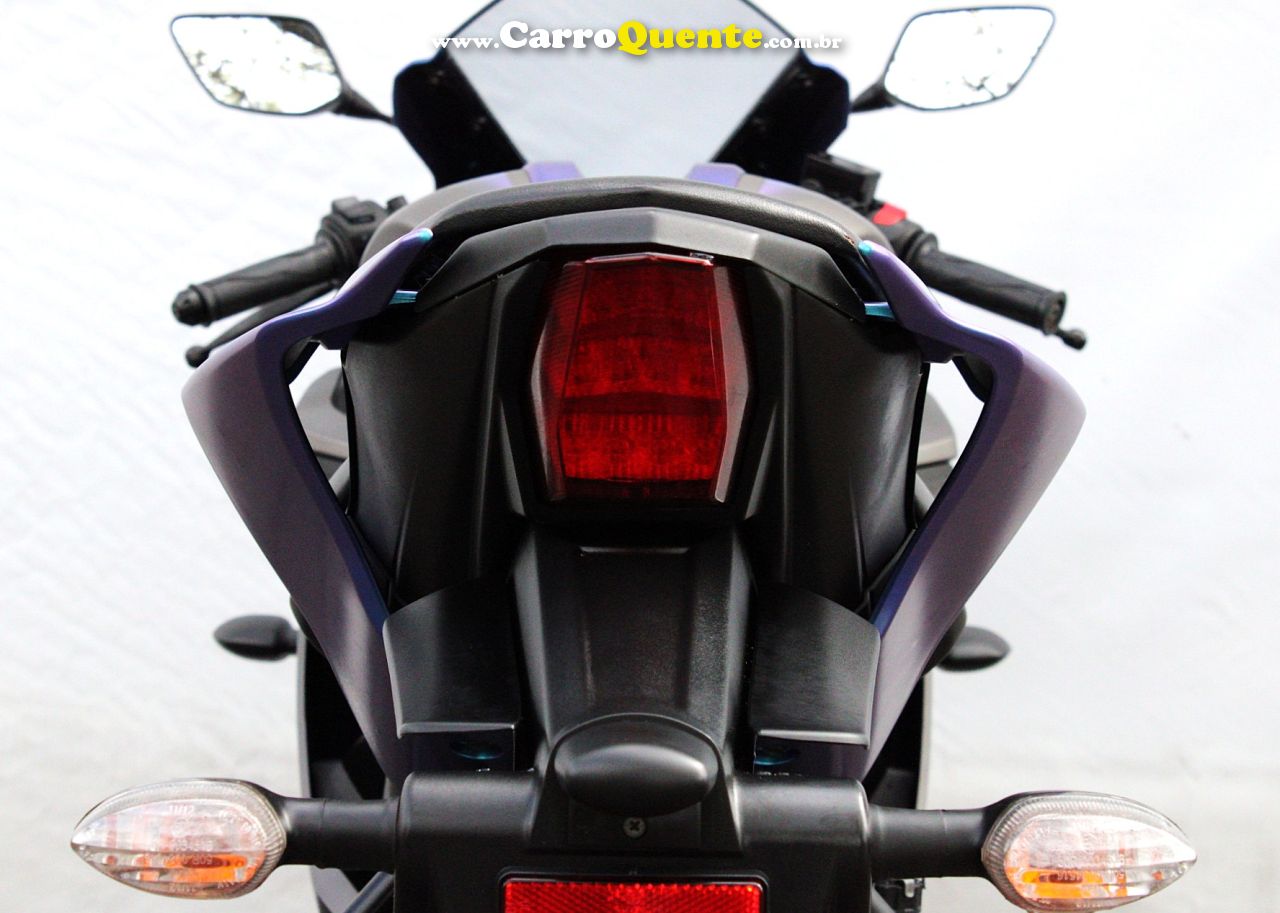 YAMAHA YZF R15 2025 - Loja