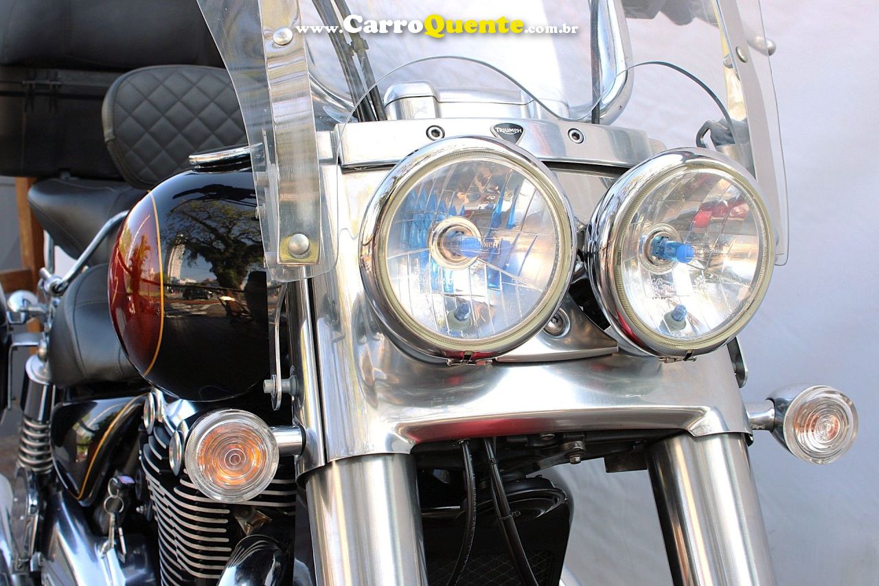 TRIUMPH THUNDERBIRD COMMANDER ABS 2016 - Loja