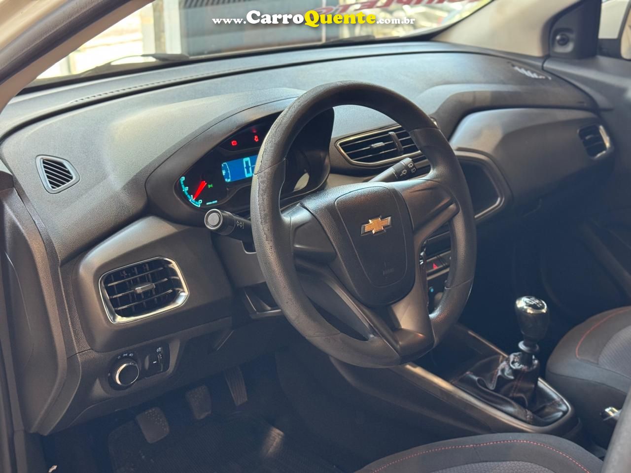 CHEVROLET ONIX 1.4 MPFI LT 8V 2015 - Loja