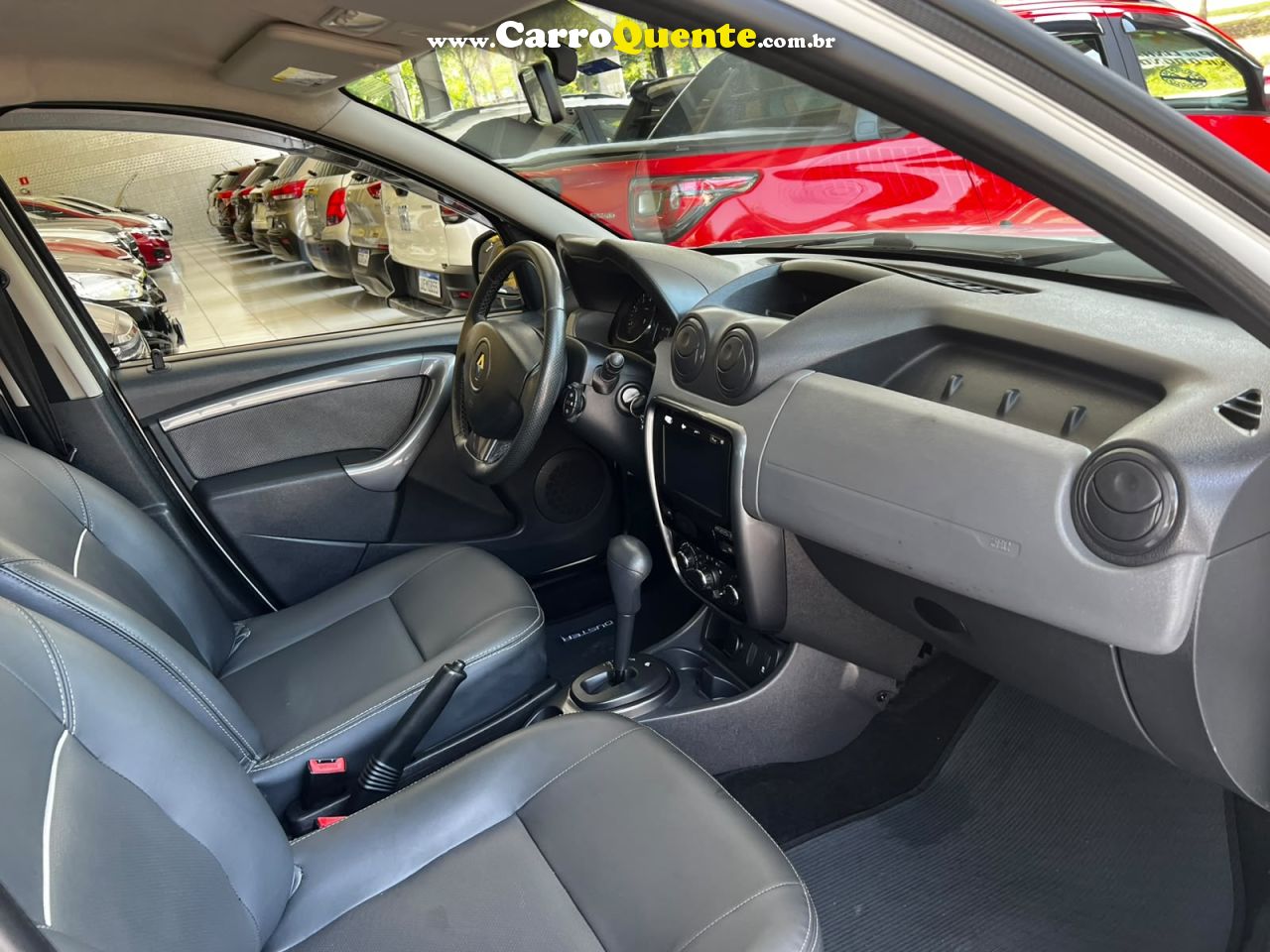 RENAULT DUSTER 2.0 DYNAMIQUE 4X2 16V 2014 - Loja