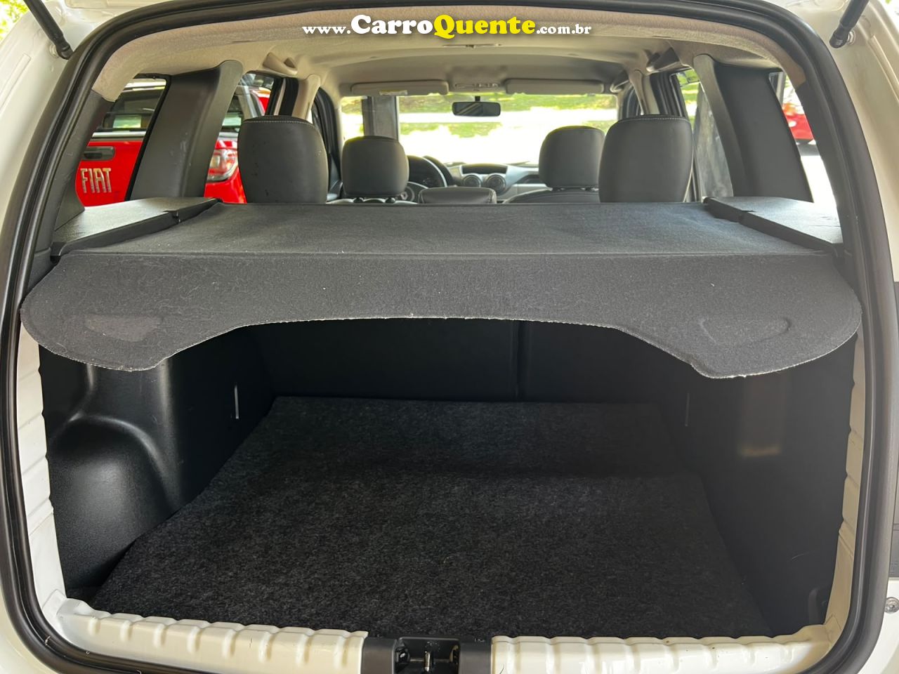 RENAULT DUSTER 2.0 DYNAMIQUE 4X2 16V 2014 - Loja