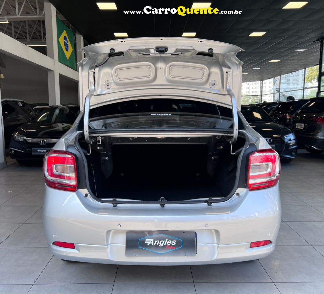 RENAULT LOGAN 1.0 12V SCE ZEN 2021 - Loja