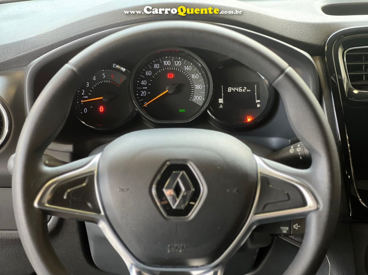 RENAULT LOGAN 1.0 12V SCE ZEN 2021 - Loja