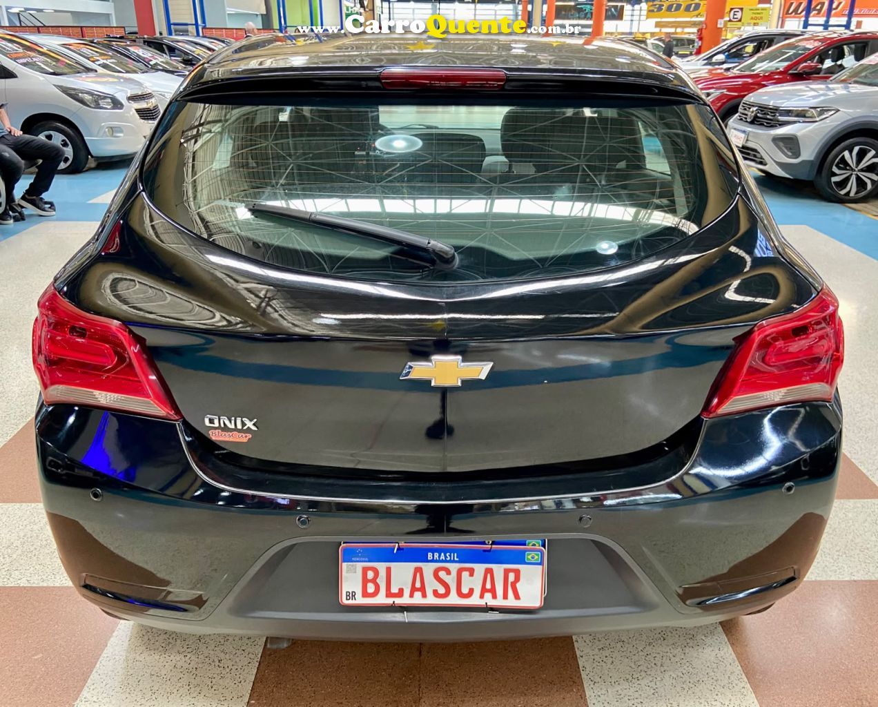 CHEVROLET ONIX 1.4 MPFI ADVANTAGE 8V 2019 - Loja