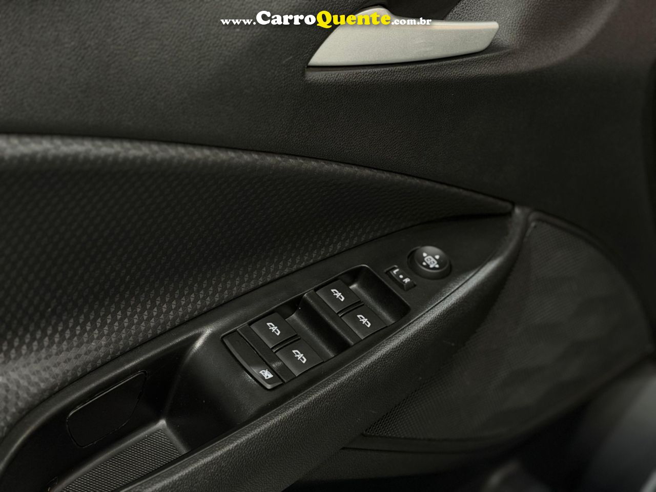 CHEVROLET ONIX 1.0 PLUS LT 2025 - Loja
