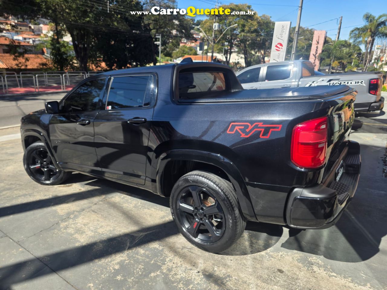RAM   RAMPAGE RT HURRIC. 4 2.0 TB CD 4X4 AUT.   PRETO 2024 2.0 GASOLINA - Loja