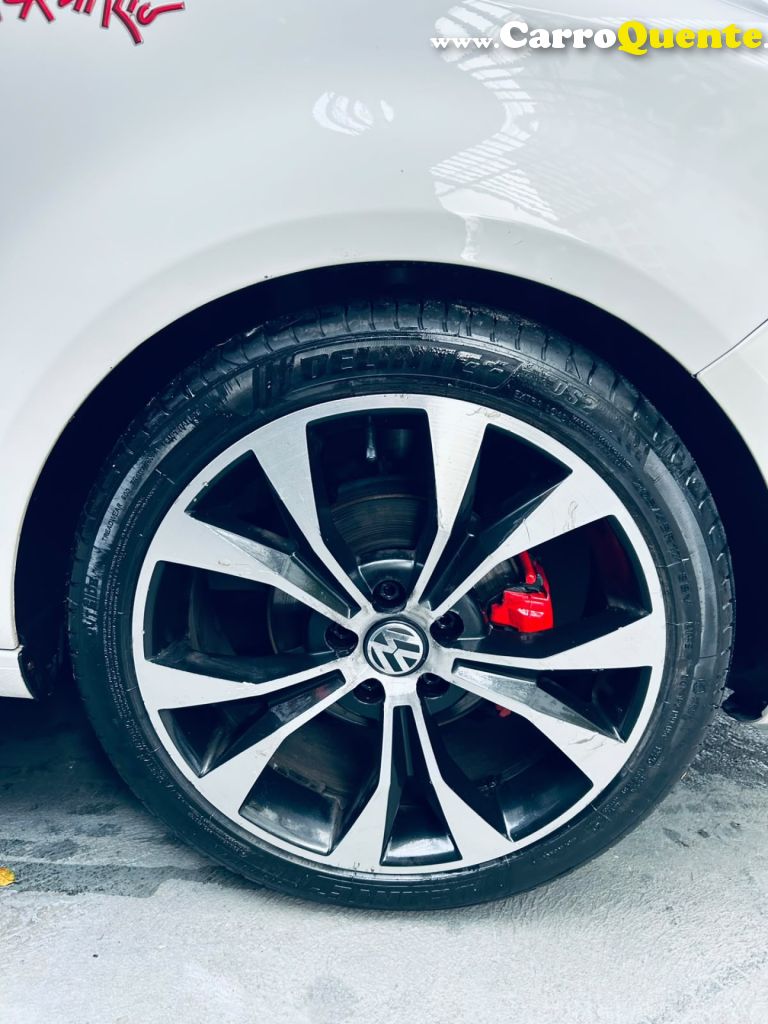 VOLKSWAGEN   FOX ROCK IN RIO 1.6 MI TOTAL FLEX 8V 5P   BRANCO 2014 1.6 FLEX - Loja