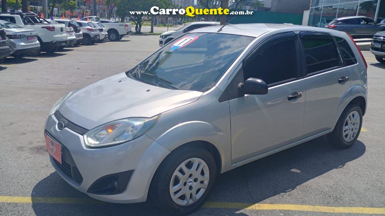FORD   FIESTA 1.0 8V FLEXCLASS 1.0 8V FLEX 5P   PRATA 2011 1.0 FLEX - Loja