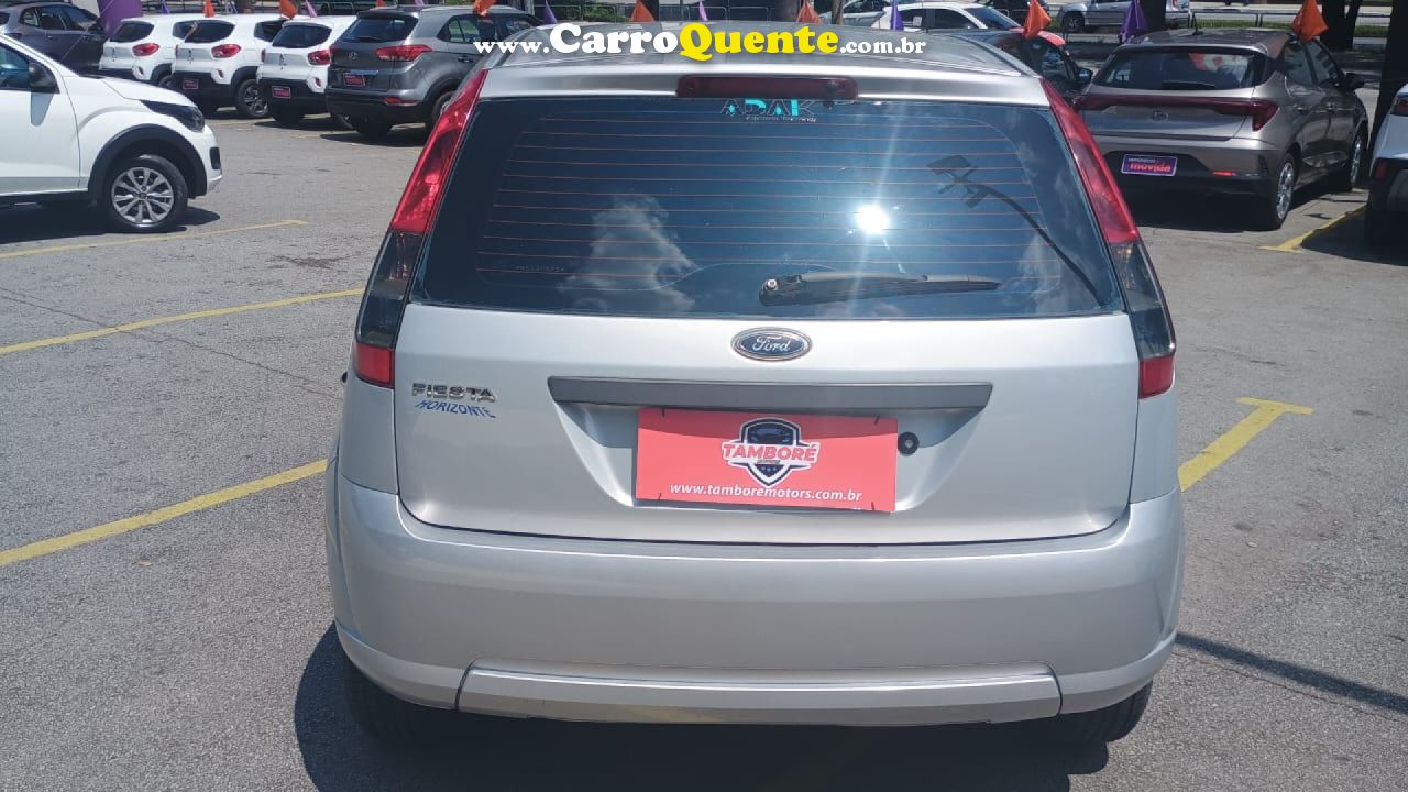 FORD   FIESTA 1.0 8V FLEXCLASS 1.0 8V FLEX 5P   PRATA 2011 1.0 FLEX - Loja