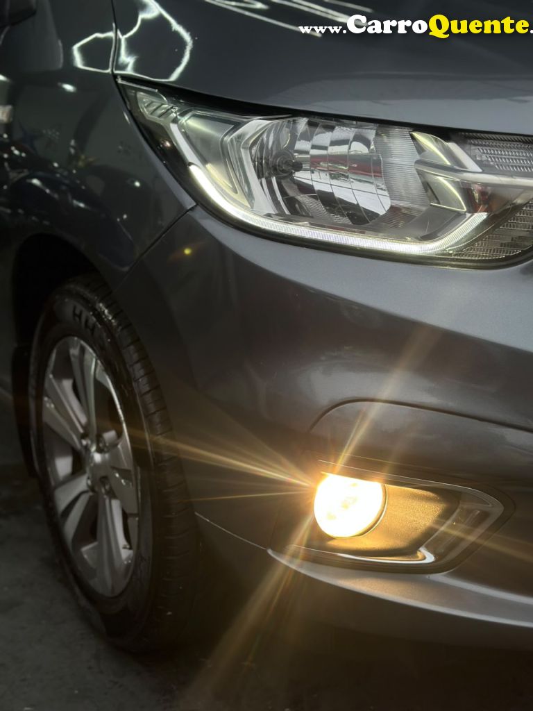 CHEVROLET   SPIN PREMIER 1.8 8V ECONO.FLEX 5P AUT.   CINZA 2023 1.8 FLEX - Loja