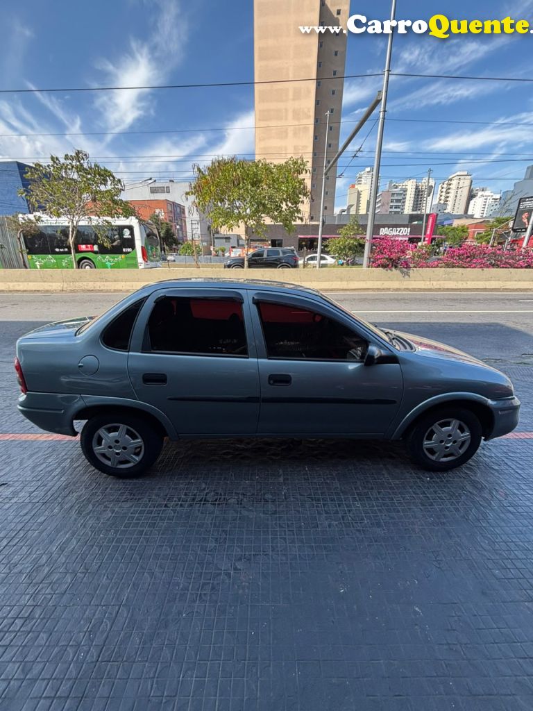 CHEVROLET   CORSA SED CLASSIC SUPER 1.6 MPFI VHC 8V   CINZA 2003 1.6 GASOLINA - Loja