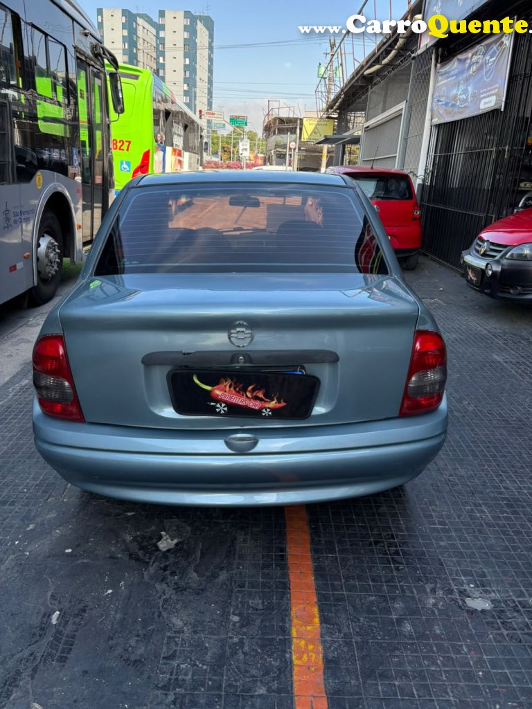 CHEVROLET   CORSA SED CLASSIC SUPER 1.6 MPFI VHC 8V   CINZA 2003 1.6 GASOLINA - Loja