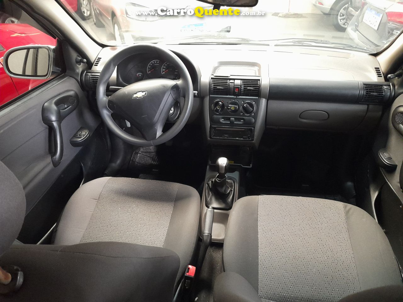 CHEVROLET   CLASSIC LS   PRATA 2015 1.0 FLEX - Loja