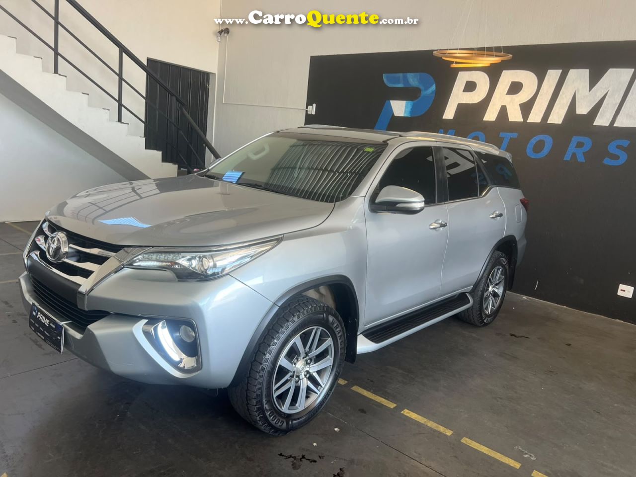 TOYOTA   HILUX CD SR 4X4 2.8 TDI DIESEL AUT.   PRATA 2016 2.8 DIESEL - Loja