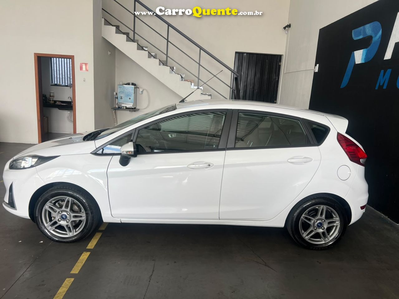 FORD   FIESTA SE 1.6 16V FLEX 5P   BRANCO 2019 1.6 FLEX - Loja