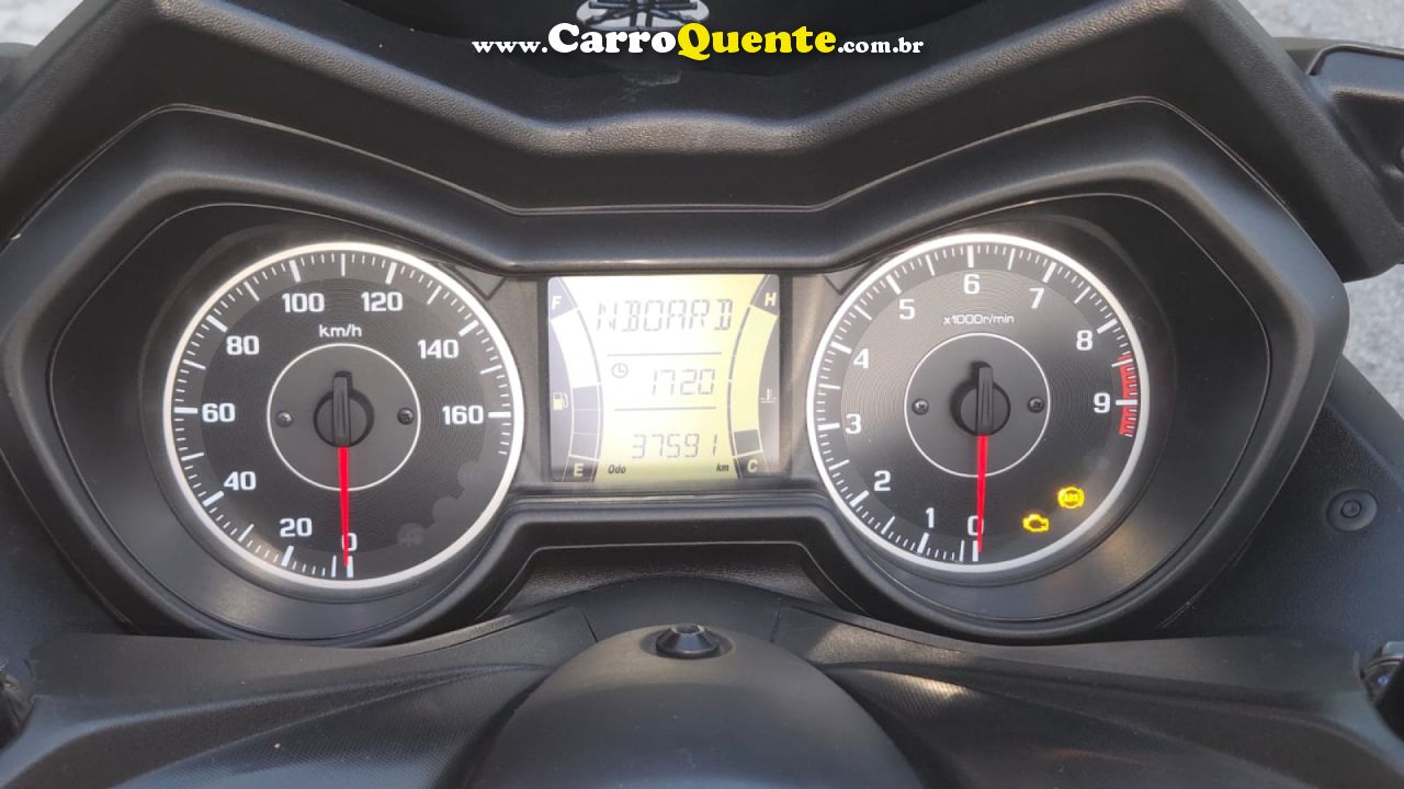YAMAHA    XMAX 250   VERDE 2024 250cc GASOLINA - Loja