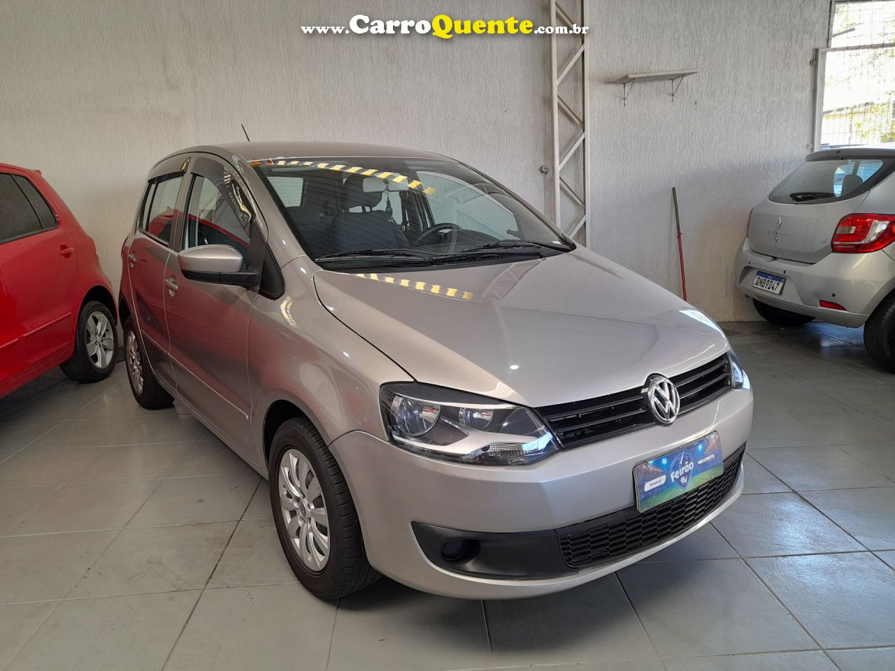 VOLKSWAGEN   FOX 1.0    CINZA 2011 1.0 FLEX - Loja