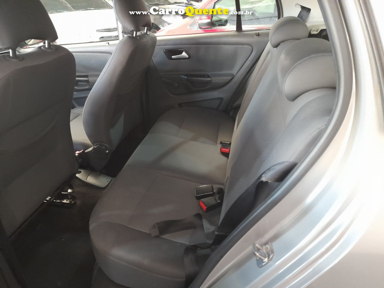 VOLKSWAGEN   FOX 1.0    CINZA 2011 1.0 FLEX - Loja