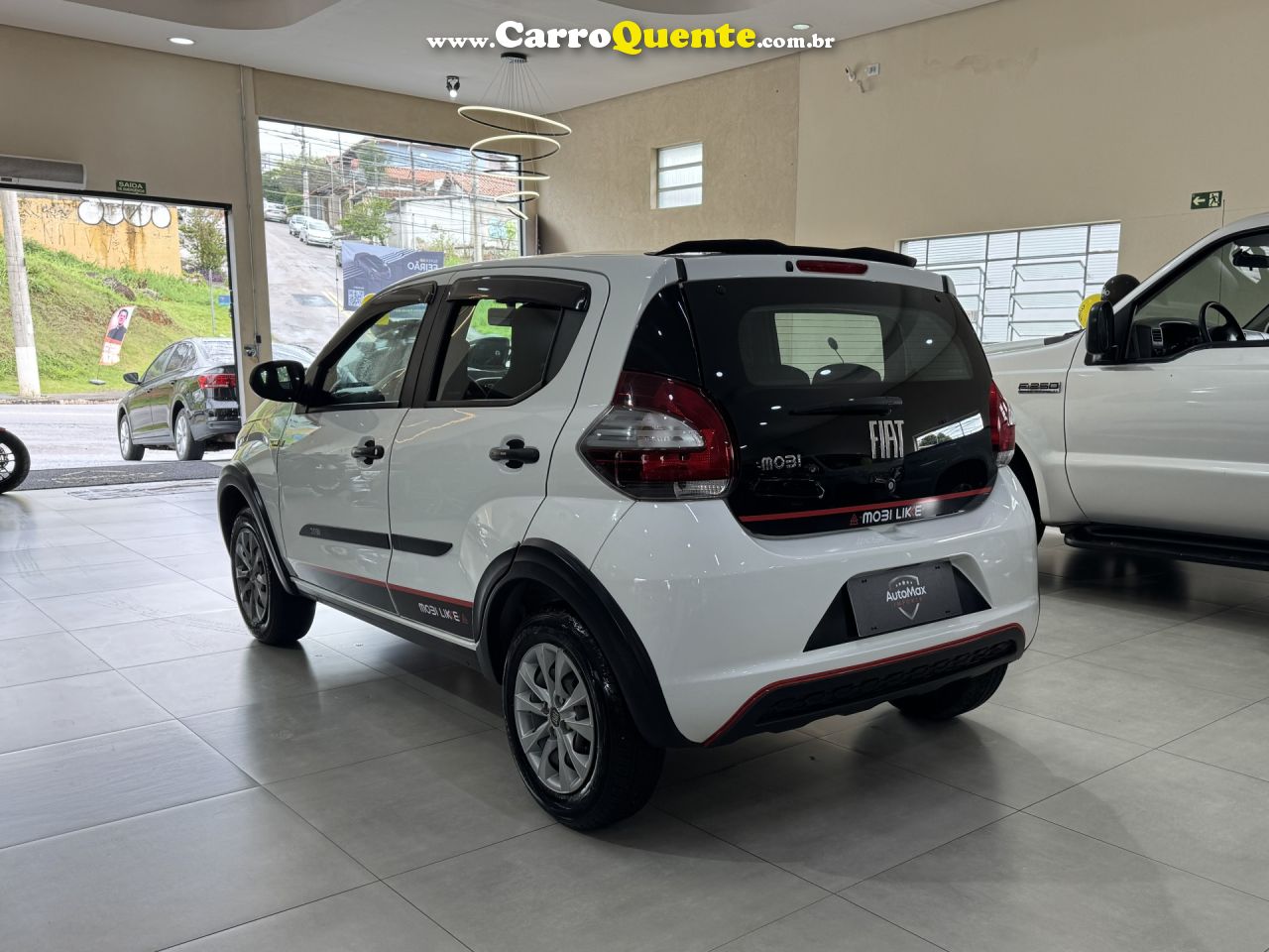 FIAT   MOBI LIKE 1.0 FIRE FLEX 5P.   BRANCO 2023 1.0 FLEX - Loja