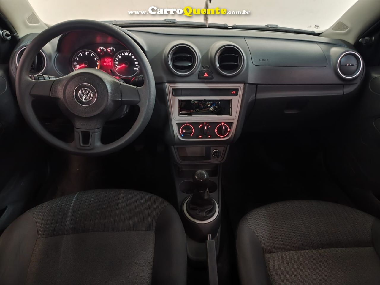VOLKSWAGEN   VOYAGE 1.61.6 CITY  MI TOTAL FLEX 8V 4P   PRATA 2014 1.6 FLEX - Loja